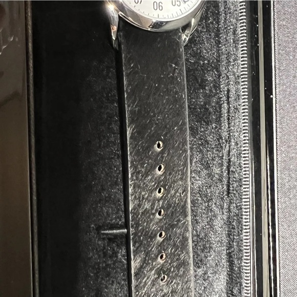 Tom Ford Men's 38mm N.002 White Dial Watch NWT - Picture 5 of 8